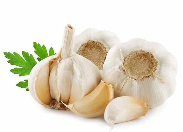 knoflook voor het verwijderen van parasieten